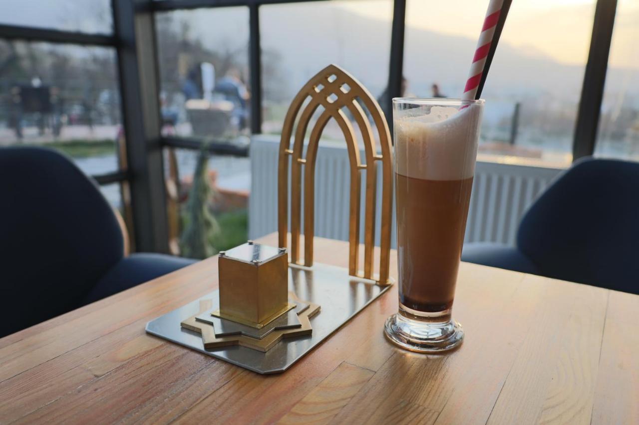Mi Casa Hotel Skopje Eksteriør billede
